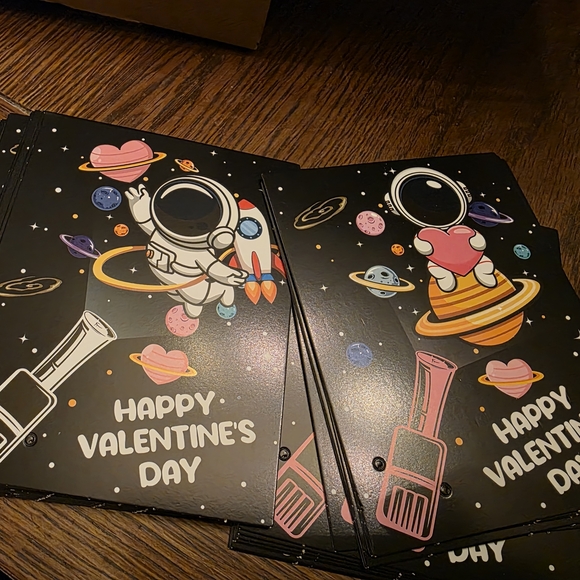 Astronaut Themed Classroom Valentines Pk Of 28 - Picture 5 of 5